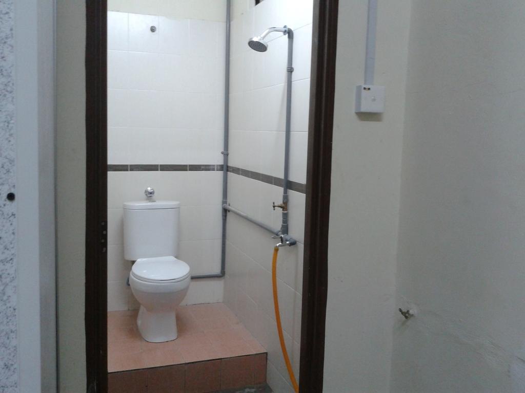 Iz Budget Kampung Kuala Besut Habitación foto
